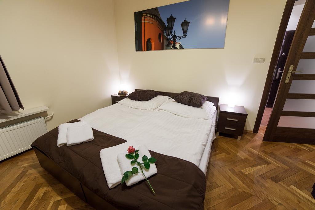 Place 4 You Apartments Krakow Oda fotoğraf